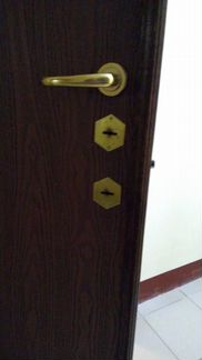 Замок врезной для металлических дверей