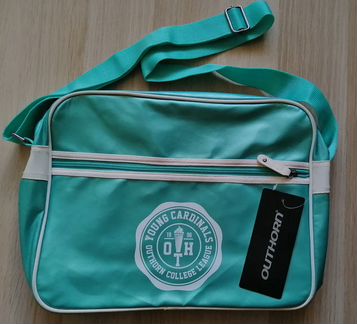 Стильная новая сумка для ноутбука Outhorn 38х29х12