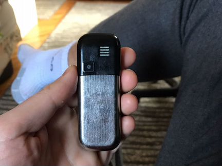 Купить бу кнопочный сотовый телефон