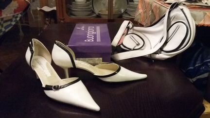 Комплект туфли и сумочка.Новые