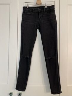 Джинсы Zara, черные, размер W26