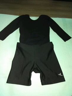 Купальник для гимнастики с шортами р-р 38 (7 - 10