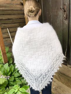 Пуховый белый платок ручной работы 130 см оренбург