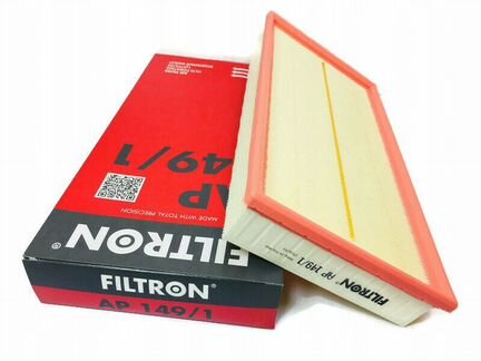 Воздушный фильтр Skoda Octavia Tour