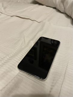 Телефон iPhone XS