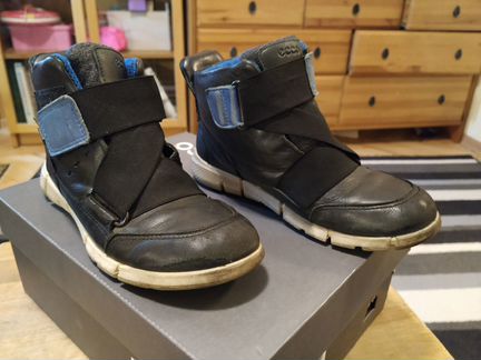 Ботинки ecco. демисезонные. с мембраной