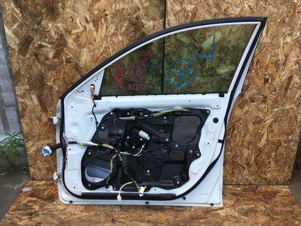 Дверь передняя правая Mazda 3 BK Хэчбэк