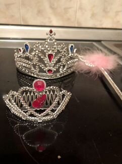 Новогоднии корона и колпаки