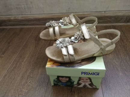 Босоножки для девочки Clarks. Размер EU29