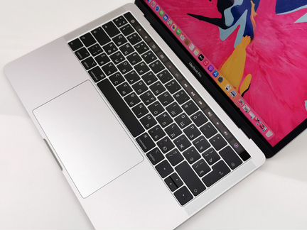 MacBook Pro 2019 256Gb как новый