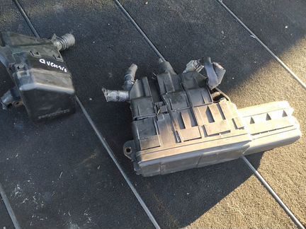 Блок предохранителей Toyota Avensis 1997-2003 г.в