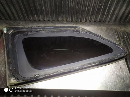 Стекло кузова (собачник) правое Ssangyong Kyron 2