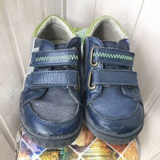 Кроссовки. Размер 27