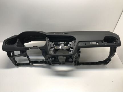 Торпедо для VW Tiguan 2016)