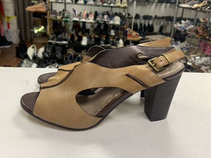 Босоножки TJ collection