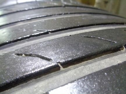 285 40 21 Continental Sport Contact 5 L110B