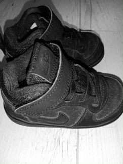 Кроссовки Nike