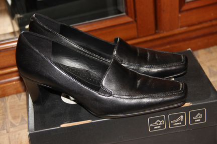 Кожаные туфли ecco р.40 новые