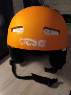 Шлем TSG универсальный
