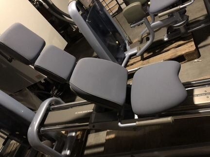 Жим ногами Technogym серии Selection