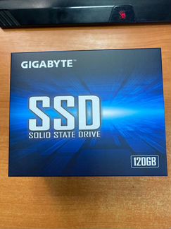 Новый жесткий диск SSD Gigabyte 120 gb несколько