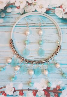 Колье и серьги (ручной труд)