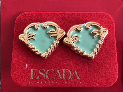 Винтажные клипсы escada