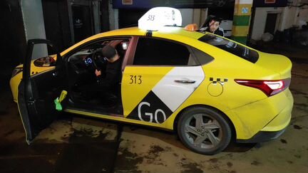 Лайтбокс яндекс такси