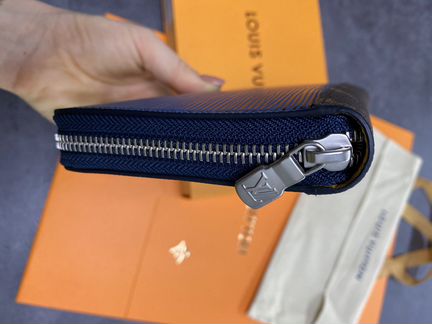 Кошелек Louis Vuitton