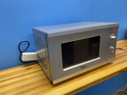 Микроволновая печь Midea