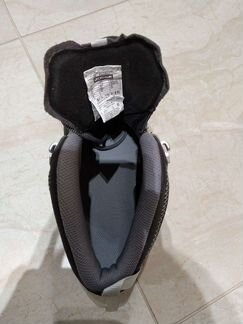 Треккинговые ботинки с мембраной Quechua MH500