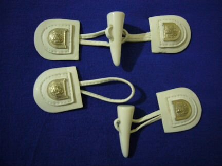 Застёжка-клевант белая кожа новая 2 шт