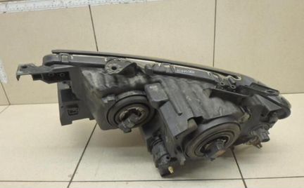 Фара передняя правая Mitsubishi L200 (KB)