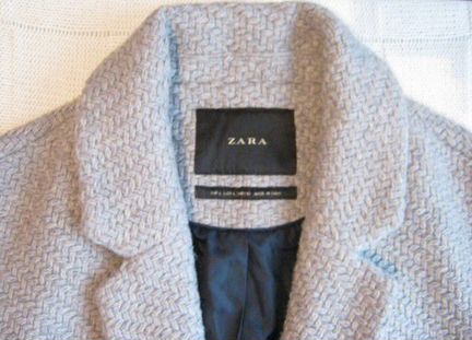 Пальто zara элегантной расцветки