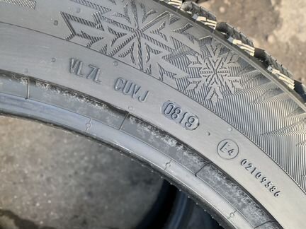 Шины зима 295 40 R21 Continental IceContact2 SUV