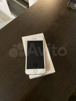 Телефон iPhone 7, gold 32 gb