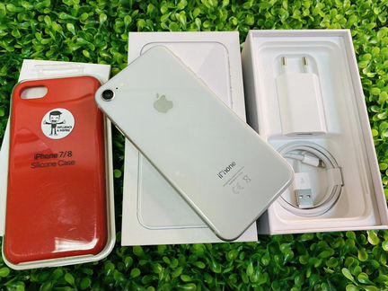 Белоснежный iPhone 8 64gb ростест Аккум 100 идеал