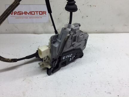 Замок двери задний правый Volkswagen Passat B7