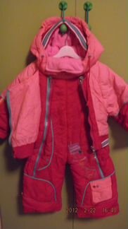 Комбинезон малинового цвета