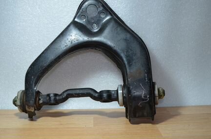 Рычаг верхний(правый) Hundai Porter