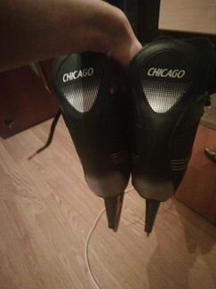 Продам коньки