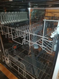 Посудомоечная машина Electrolux ESF63021