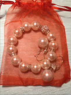 Нежный комплект жемчуга с кристалами